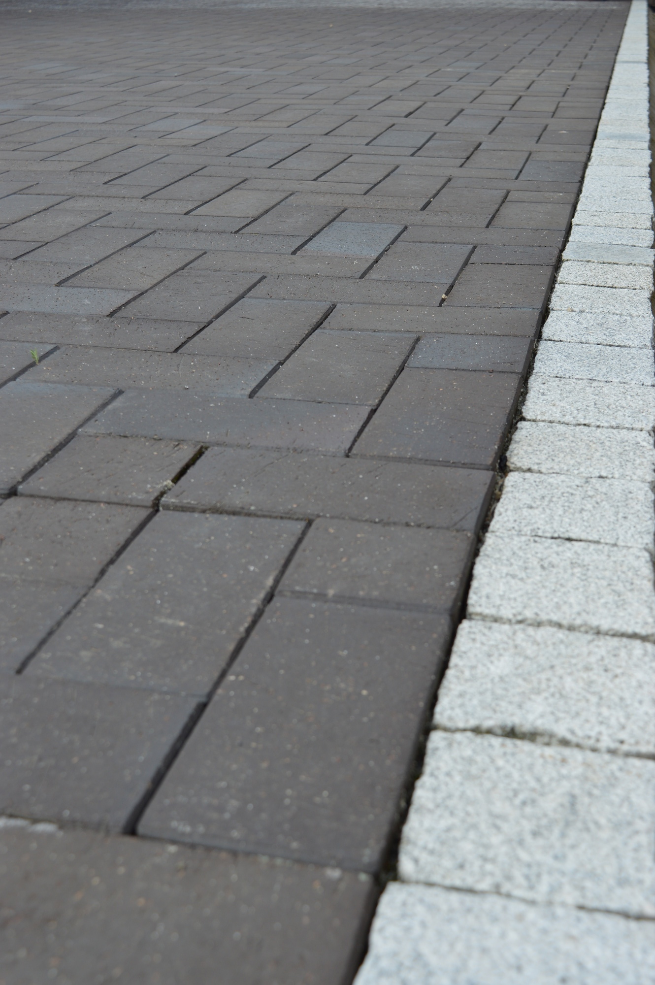 Тротуарная клинкерная брусчатка Vandersanden Bautzen серо-коричневая, 200*100*45 мм